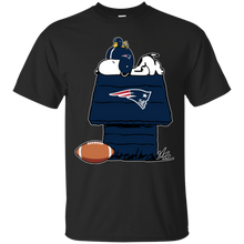Load image into Gallery viewer, New England Patriots Snoopy And Woodstock Waiting For Football Season T - Shirt For Men