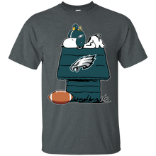 Load image into Gallery viewer, Philadelphia Eagles Snoopy And Woodstock Waiting For Football Season T - Shirt For Men